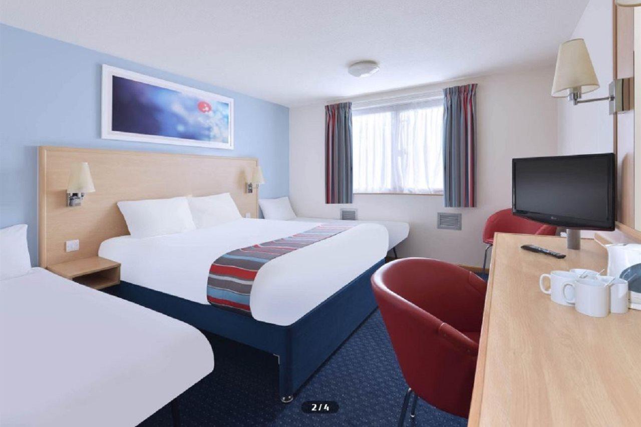 Travelodge Aberdeen Central Экстерьер фото