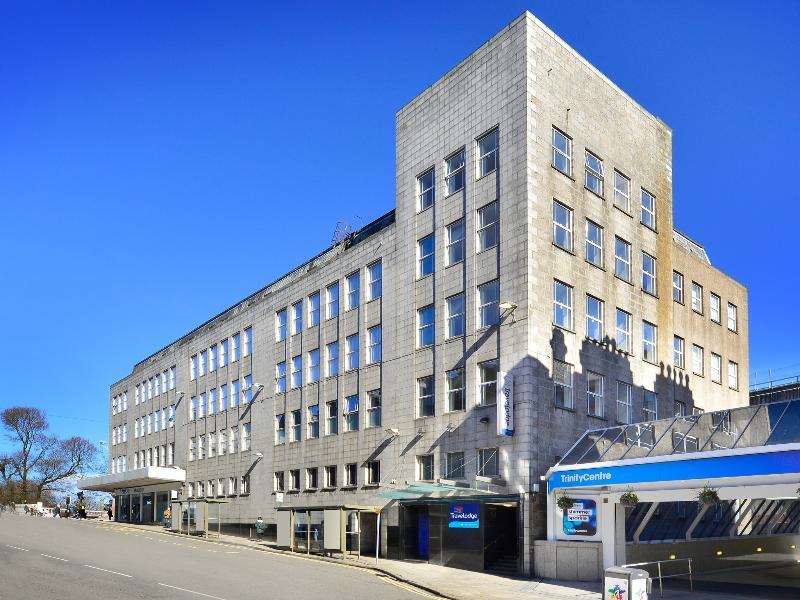 Travelodge Aberdeen Central Экстерьер фото