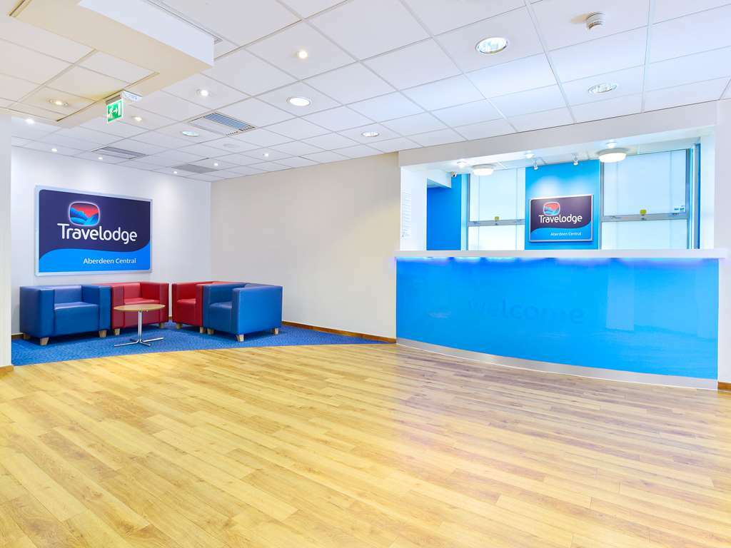 Travelodge Aberdeen Central Интерьер фото